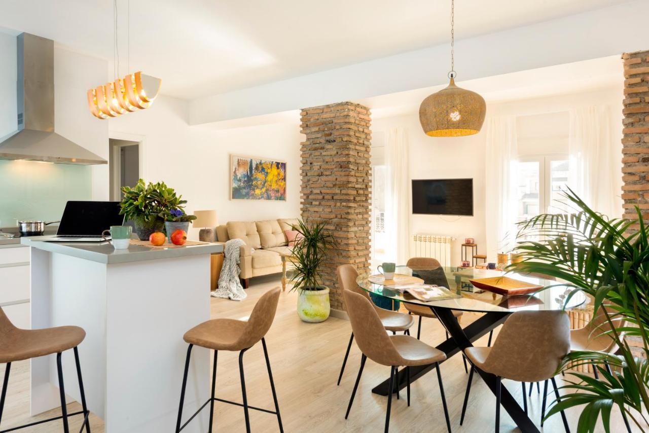 Genteel Home Mano De Hierro Grenade Extérieur photo