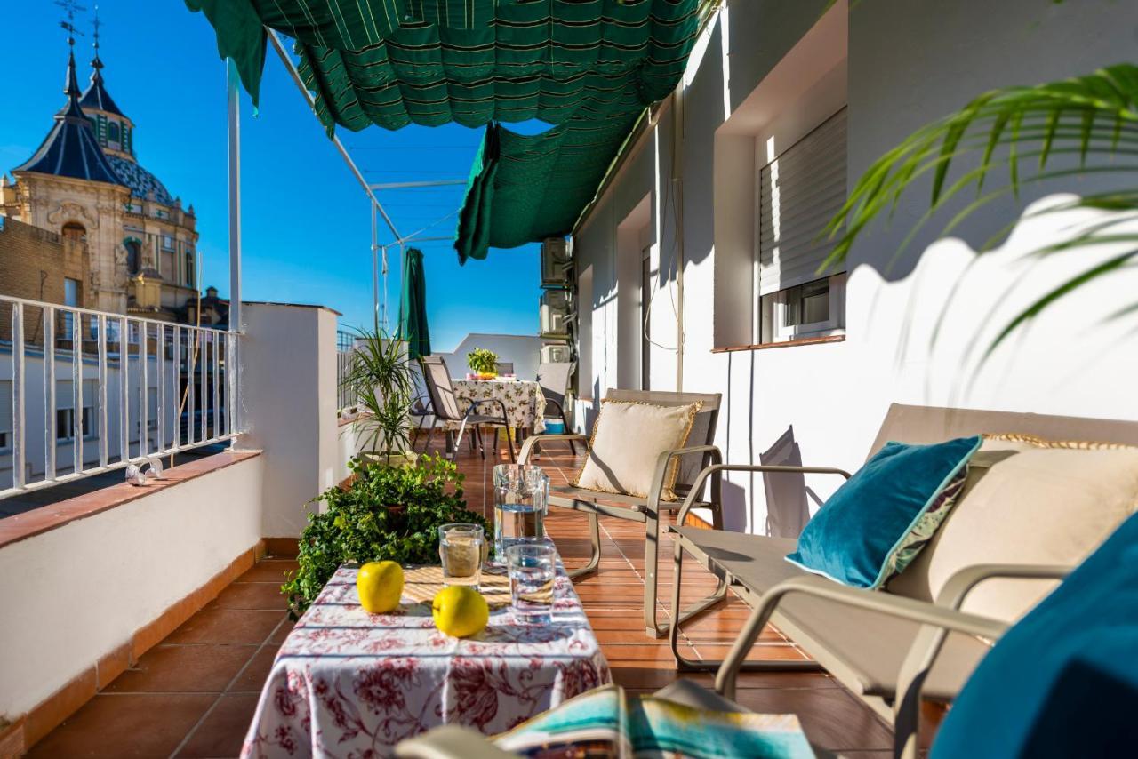 Genteel Home Mano De Hierro Grenade Extérieur photo